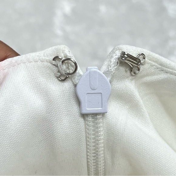 HALTER SHEATH medium DRESS GABRIELLE UNION New York and Company - Picture 3 of 13